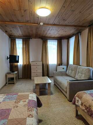 Гостевой дом У Прокопа Суздаль Стандартный номер с двумя кроватями размера «queen-size»-1