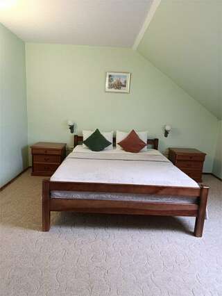 Гостевой дом У Прокопа Суздаль Трехместный номер эконом-класса-1