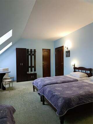 Гостевой дом У Прокопа Суздаль Четырехместный номер эконом-класса-2